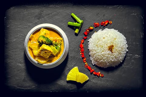 Tofu with Red Curry Sauce